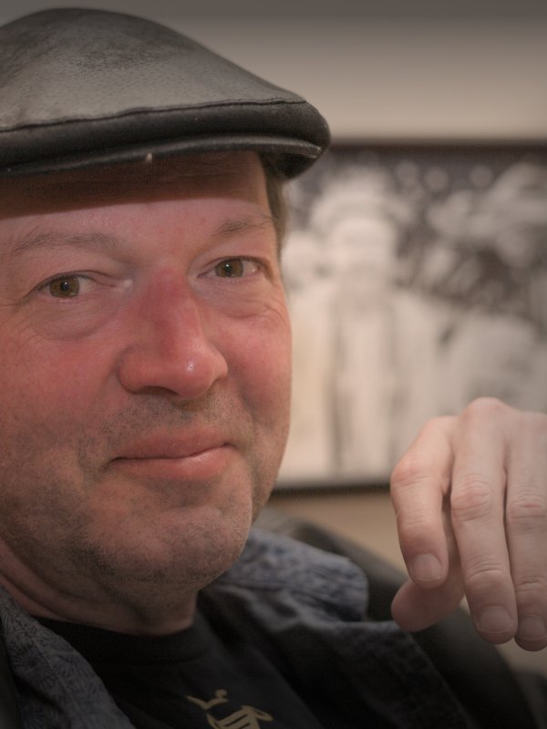 20250628 Albanycalif Schmidtstobaccotrading Pubportraits 008